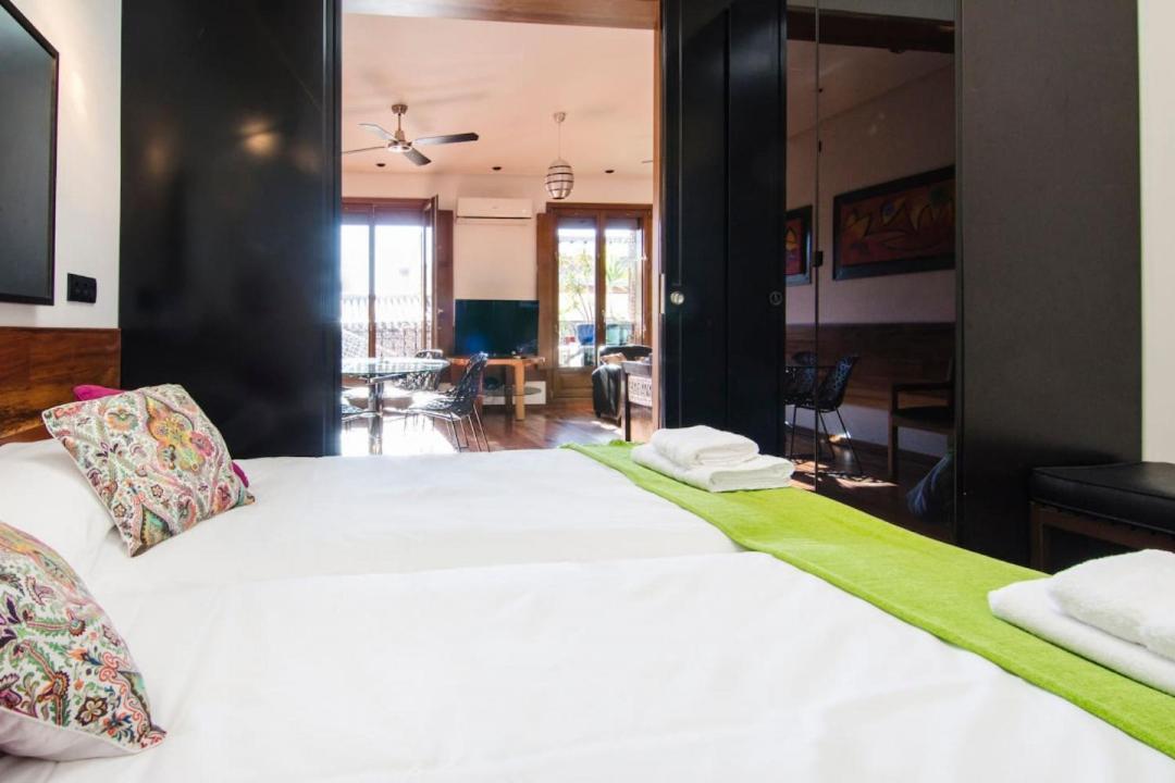 3Bedrooms 2Bathrooms Furnished - Lavapies - Bright 马德里 外观 照片