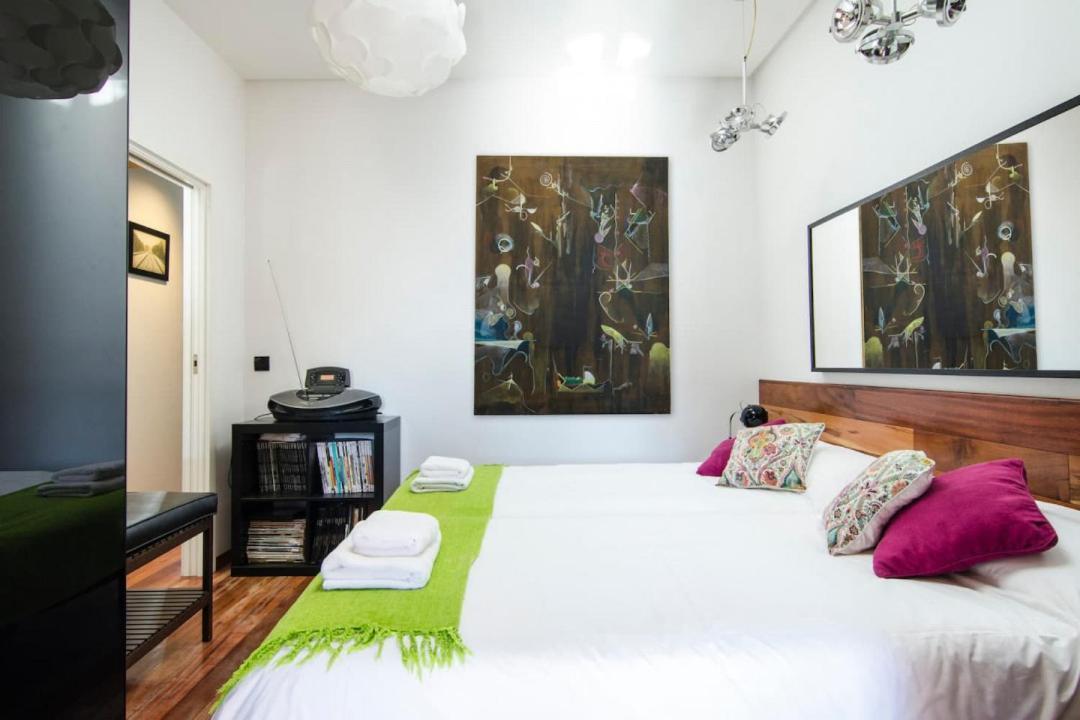 3Bedrooms 2Bathrooms Furnished - Lavapies - Bright 马德里 外观 照片